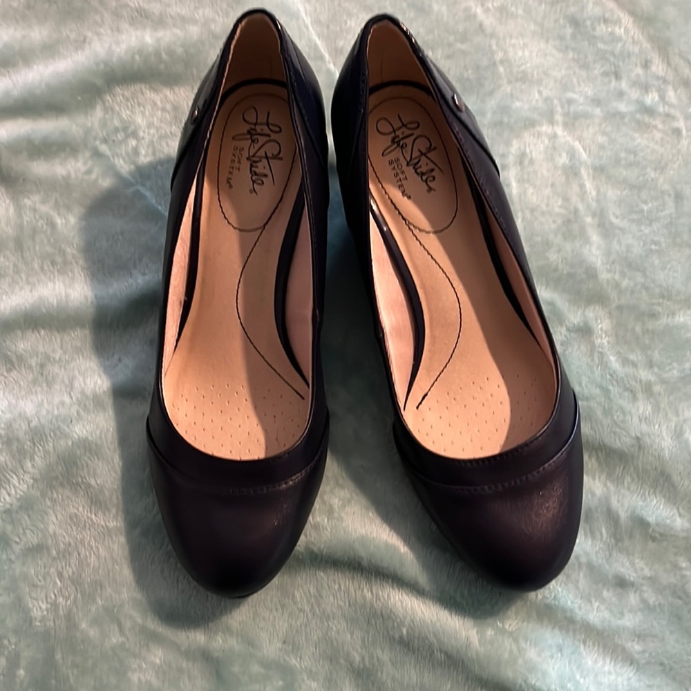 Women’s wedge shoe